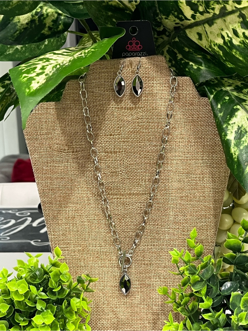 paparazzi Silver/smoked gray/black likeMarquise Pendant Necklace and Earring Set